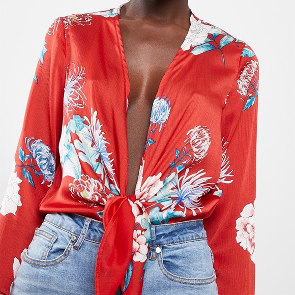 Missguided | Red Flute Sleeve Knot Front Bodysuit - Picture 2 of 8